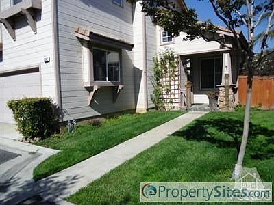 3rd image of 282 Potawatome St
