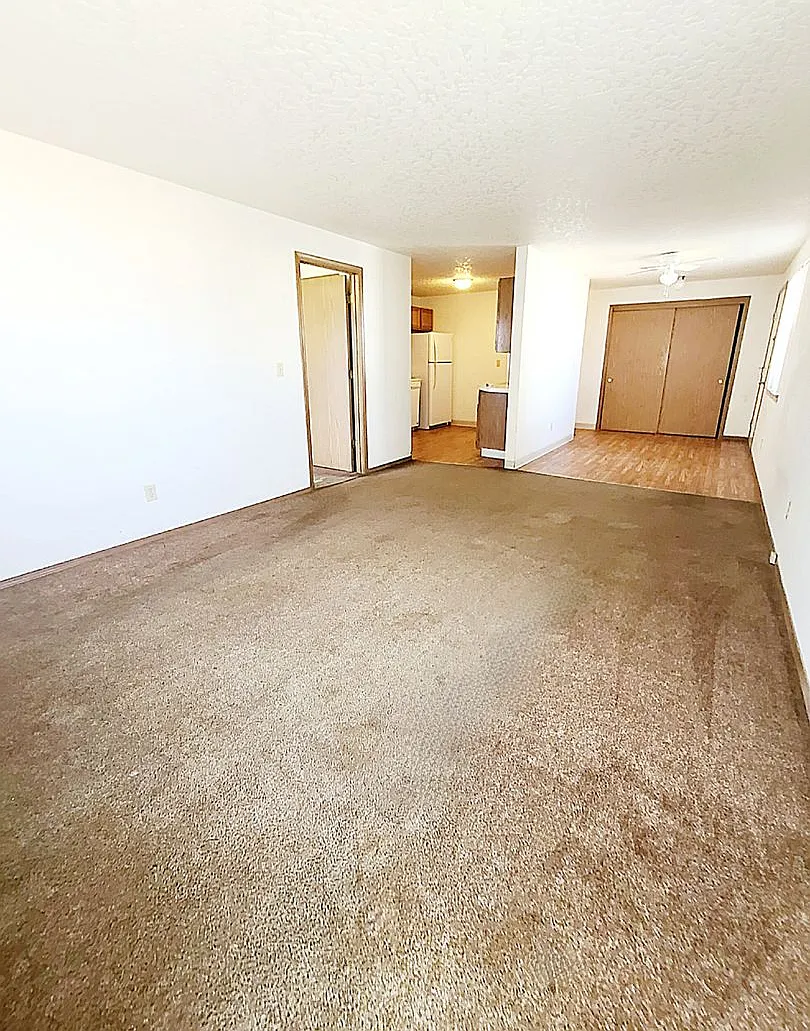 3 bed 2 bath Single-Level townhome *Affordable Housing Property* — Photo 3