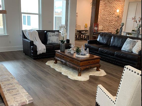 3rd image of 17390 Lions Ear Ln