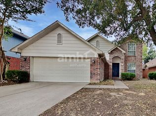 9077 Stillwater Trl, Fort Worth, TX 76118
