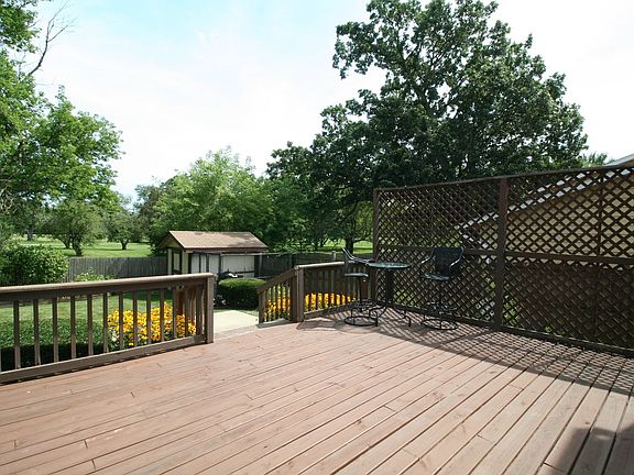 3rd image of 3333 Burr Oak Dr