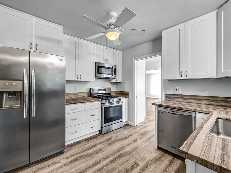 221 Avocado St #A — Photo 13