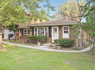 26924 98th St, Trevor, WI 53179