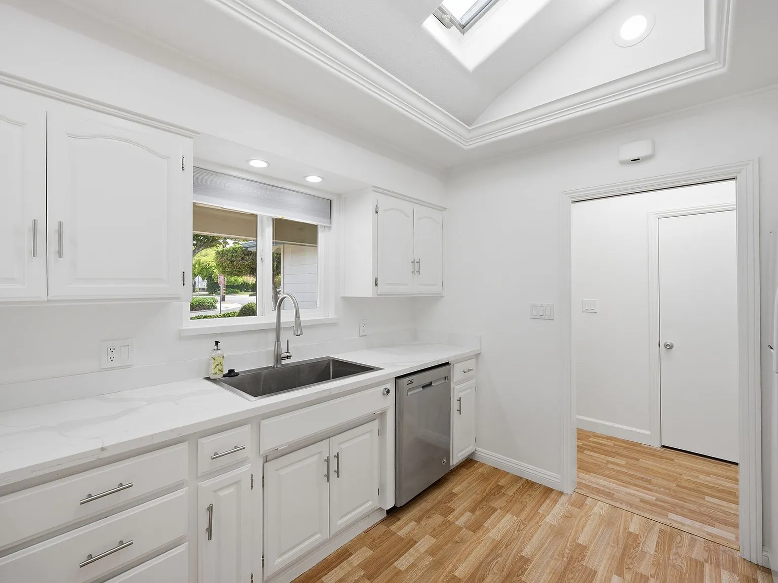 3 bed, 1513 sqft, $5,500 — Photo 4
