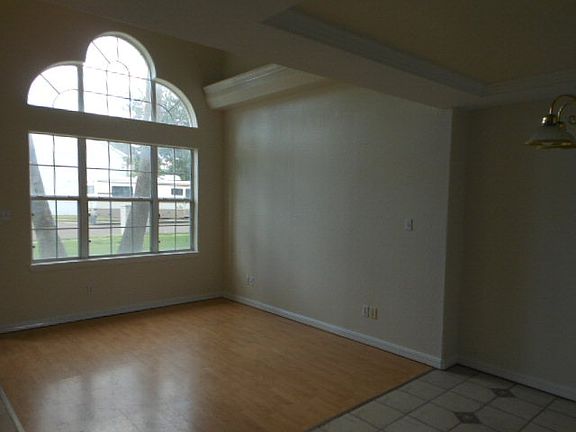 4th image of 1005 E Westway Ave APT C5