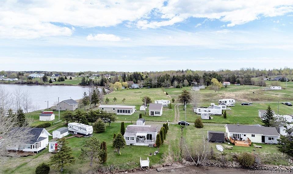 1st image of 49 Robert Ln