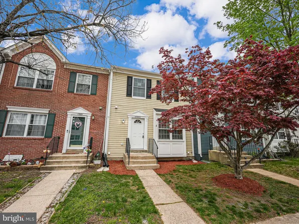 17891 Lounsbery Dr, Dumfries, VA 22026