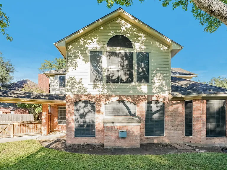 1423 Tilman Dr — Photo 16