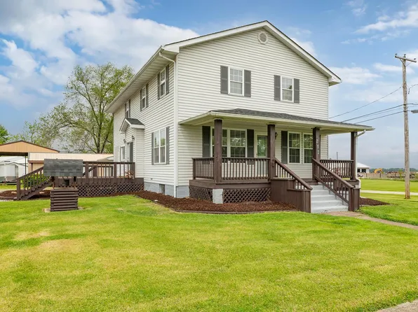 212 N Putnam St, Bunker Hill, IL 62014