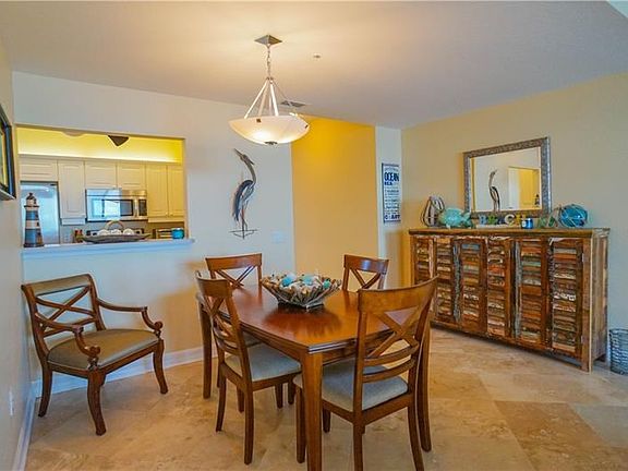 4th image of 7 Island Park Pl APT 202