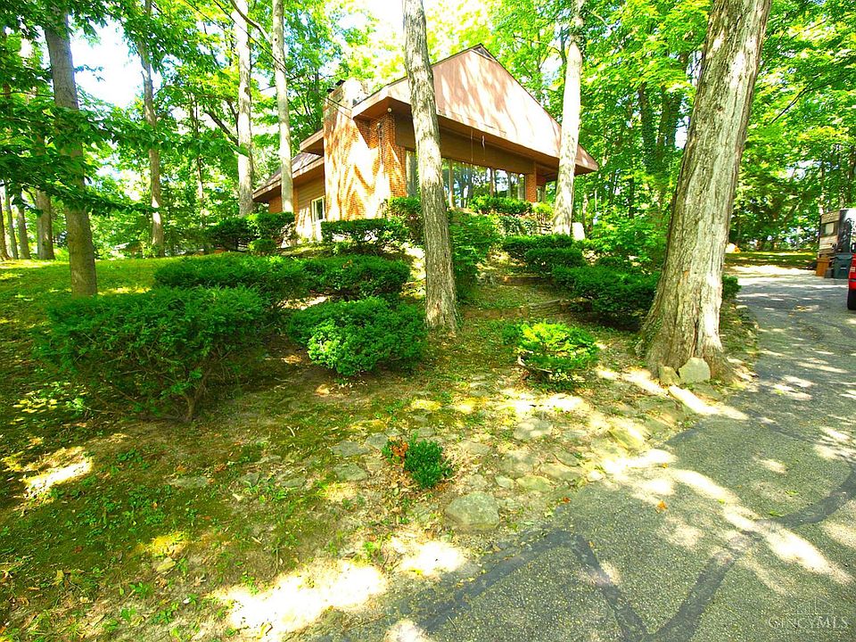 1st image of 9460 Mapleknoll Dr
