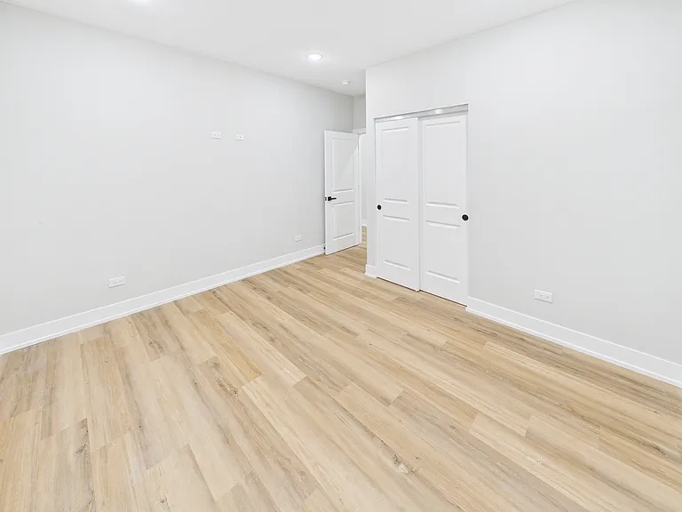 6220 S King Dr #2 — Photo 18