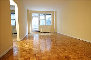 Rented by R New York