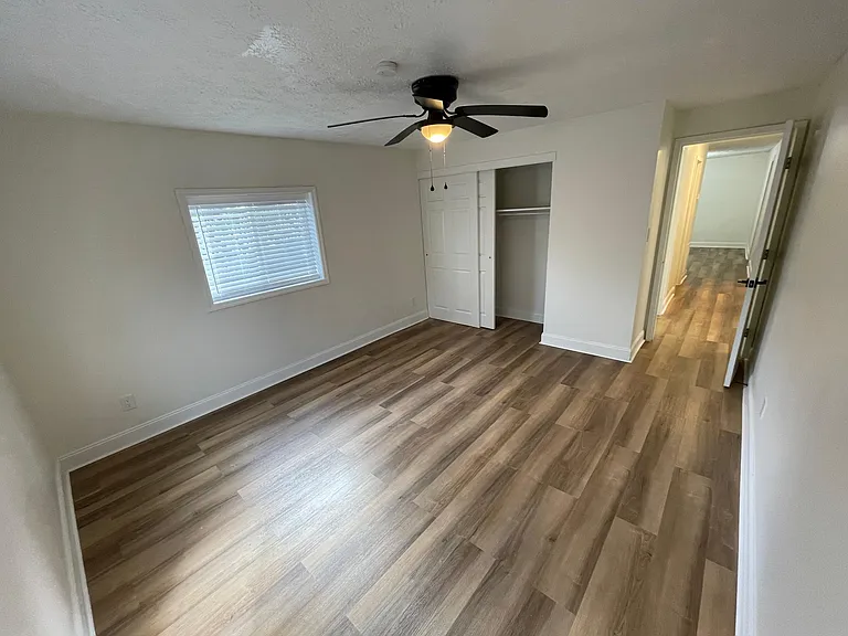 1855 Tanis Dr — Photo 11