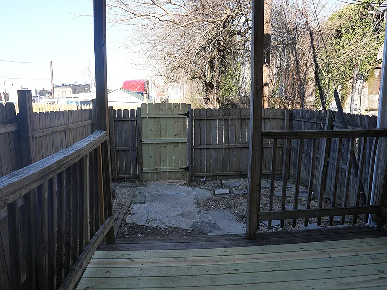 1920 N Payson St — Photo 12
