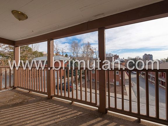 2nd image of 1261-1267 E Alameda Ave #1265