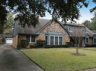 7910 Braesdale Ln, Houston, TX 77071