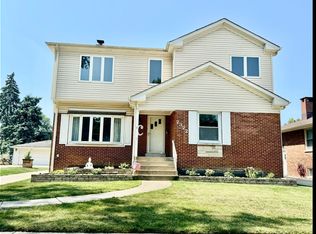 2322 Belleview Ave, Westchester, IL