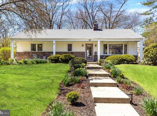52 Eglantine Ave, Pennington, NJ 08534