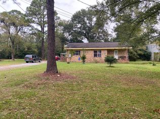 5607 Elder St, Moss Point, MS 39563
