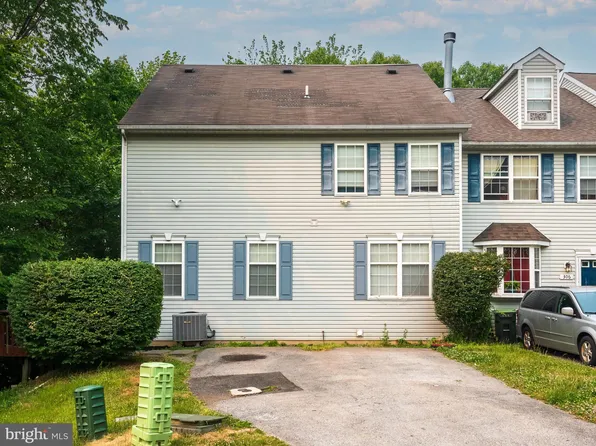 302-304 Eliot Cir, Coatesville, PA 19320