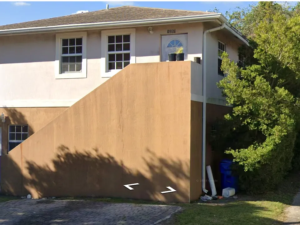 1257 NW 55th Ter