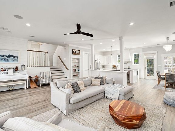 5th image of 192 Lake Pointe Dr