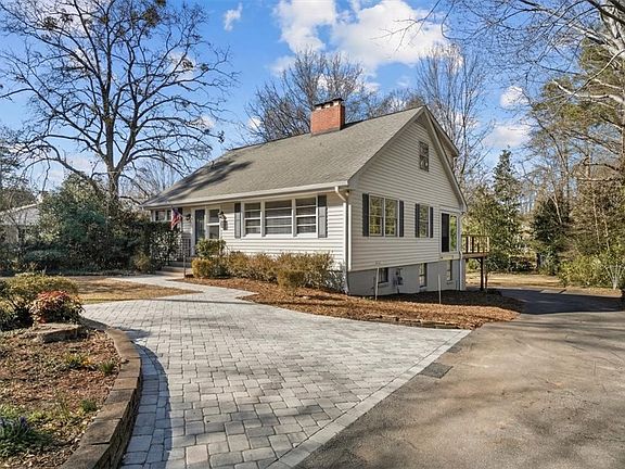 3rd image of 205 Riggs Dr