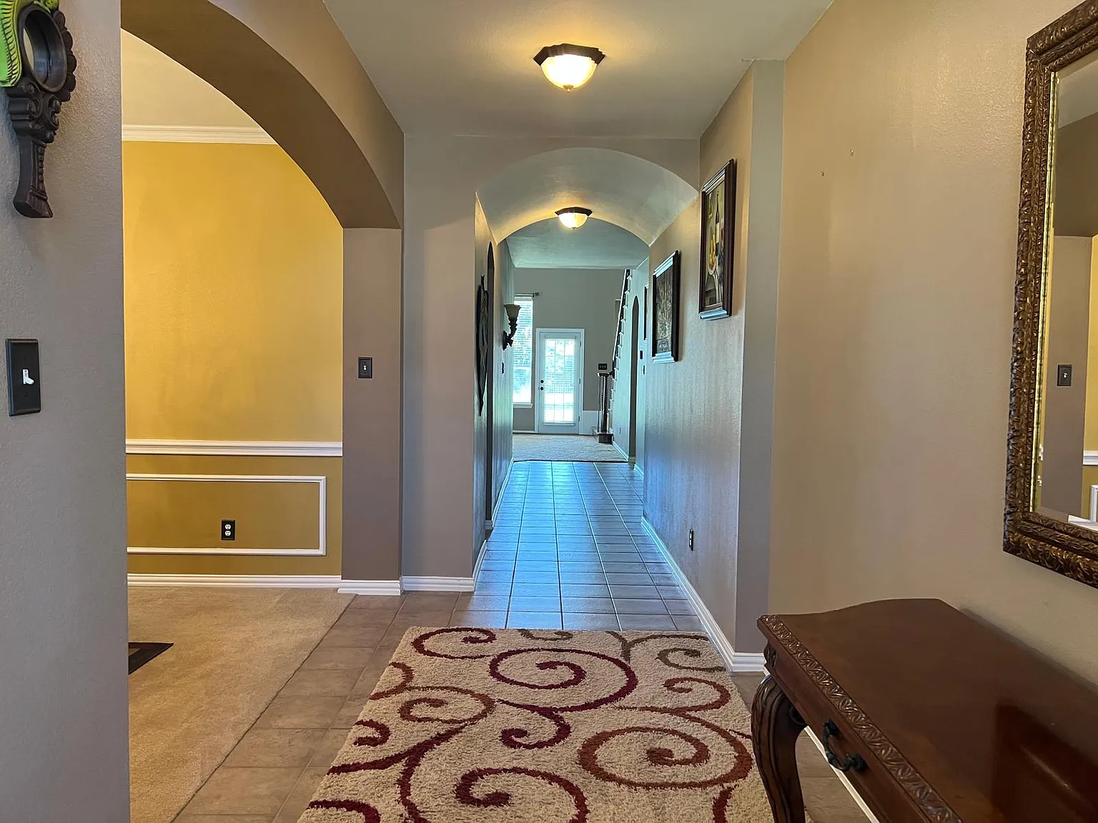 6 bed, 3893 sqft, $3,600 — Photo 4