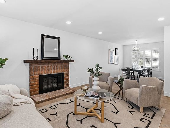 5th image of 4614 La Cuenta Dr