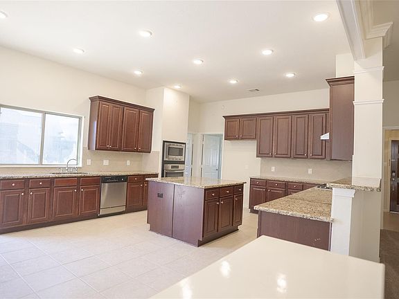 3rd image of 38 Palmero Way