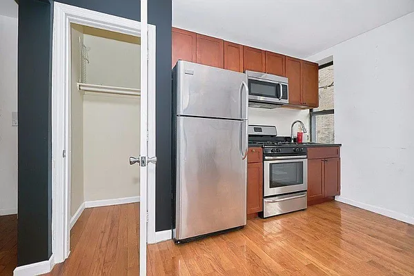 Rented by Ledvech Group | media 3