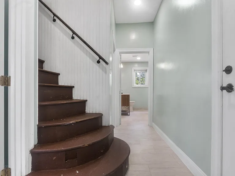 271 Cator Ave #2 — Photo 14