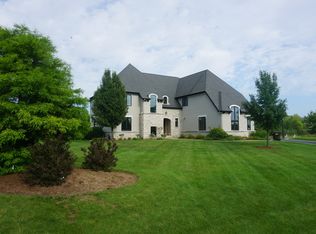 8785 Belfield Rd, Lakewood, IL 60014