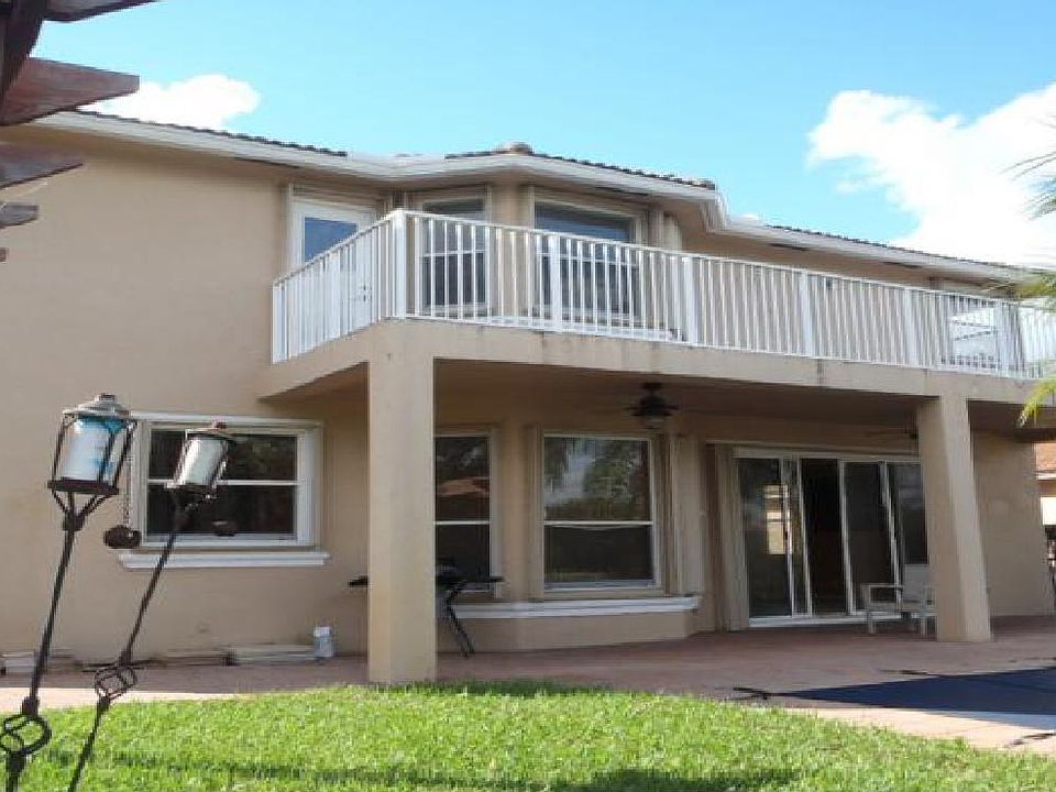 2nd image of 5836 NW 54th Cir