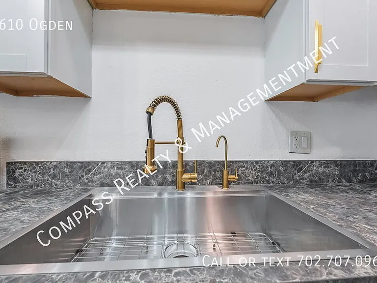 1610 E Ogden Ave — Photo 11