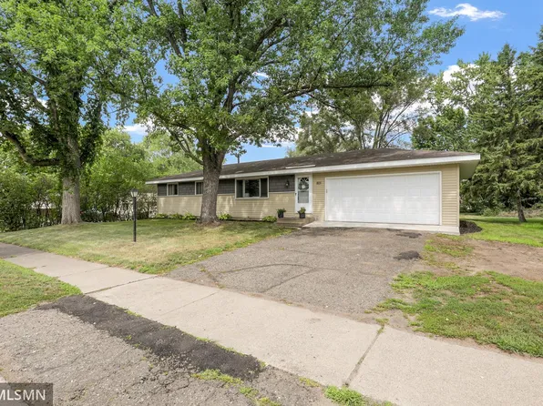 801 38th Ave, Anoka, MN 55303