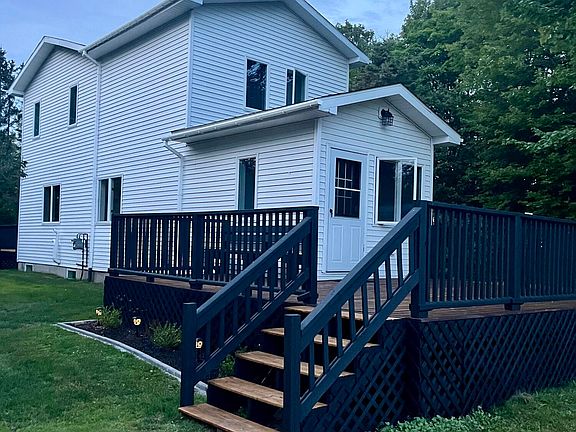 2nd image of 609 W Six Mile Rd