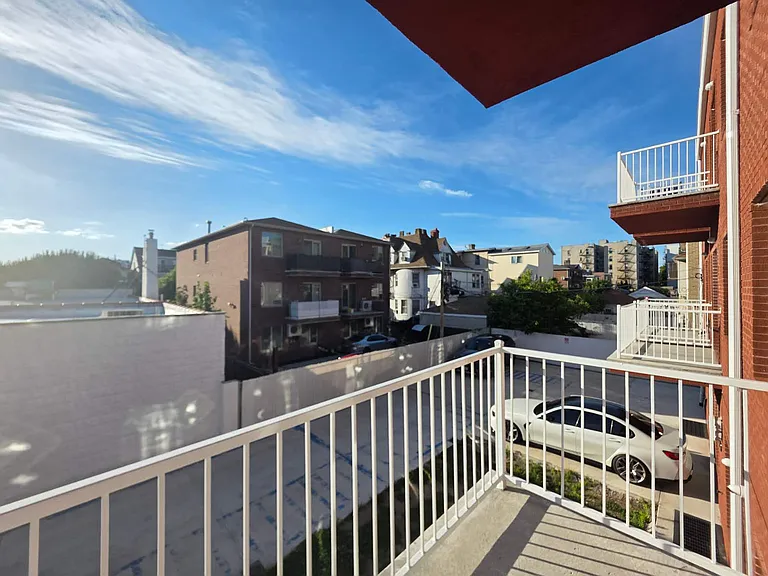 160 Bay 29th St #2 — Photo 14