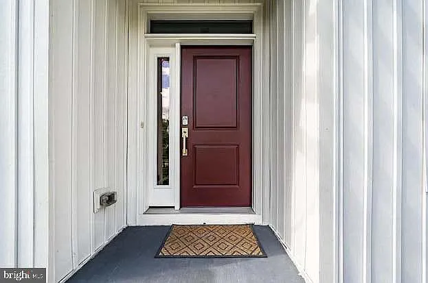 608 Mockernut Ct — Photo 3