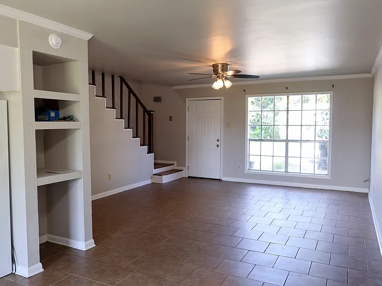 201 Al Pearson Dr #B — Photo 3