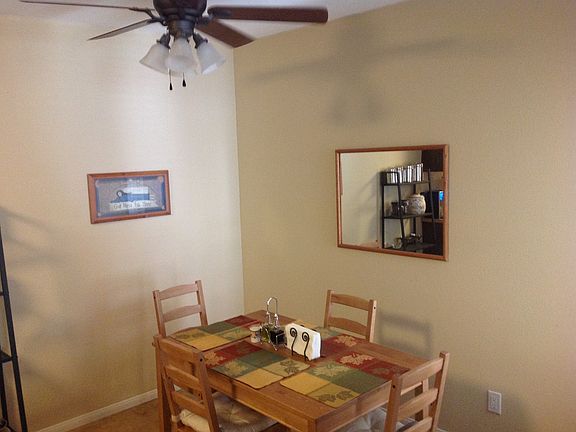 4th image of 12716 Lakeshore Dr APT B