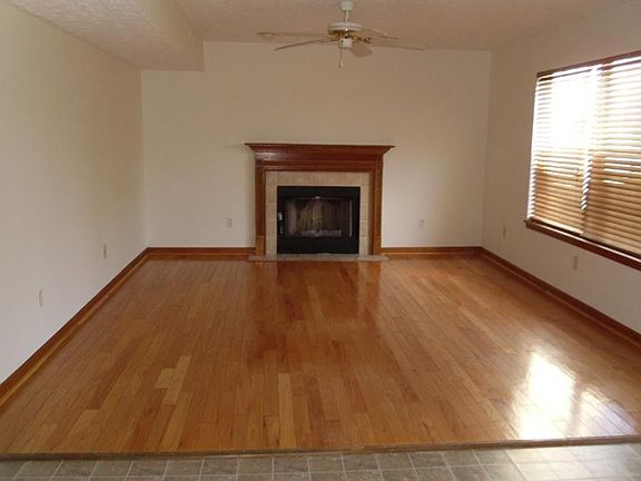 2nd image of 5362 Great Woods Dr