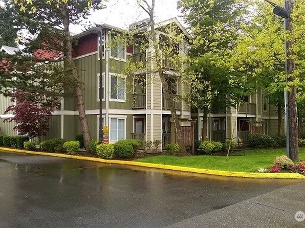 7711 NE 175th Street #C302, Kenmore, WA 98028