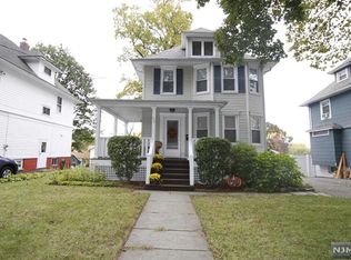 436 River Rd, Bogota, NJ 07603