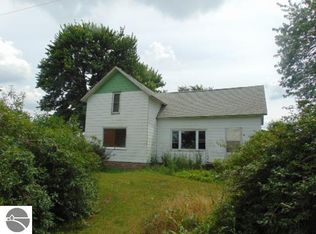 9346 E Tyler Rd, Wheeler, MI 48662