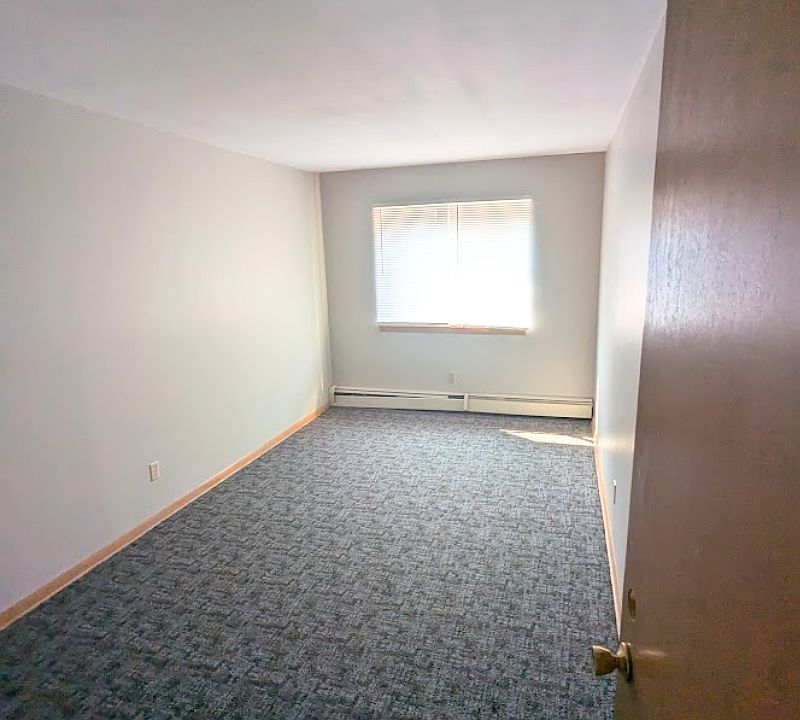 1st image of 2820 W Kilbourn Ave #11261562