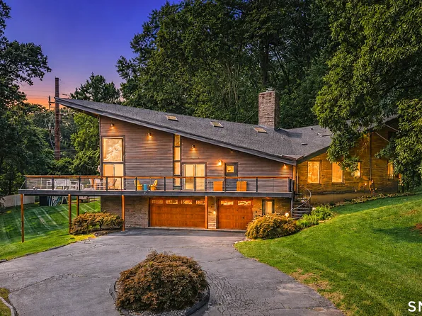 367 Brownstone Ridge, Meriden, CT 06451