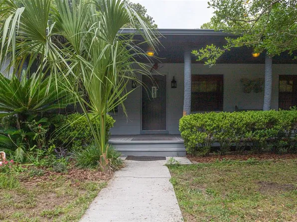 225 SE 3rd St, Chiefland, FL 32626