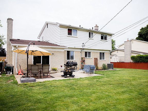 5th image of 3655 Tanglewood St
